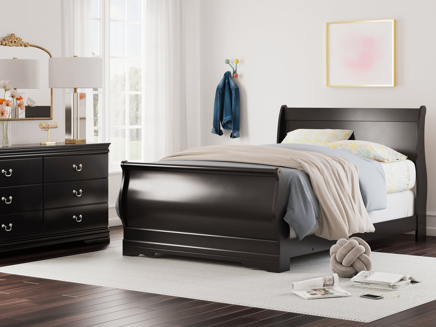 Huey Vineyard Sleigh Bed