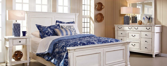 Stoney Creek bedroom queen bed, dresser/mirror, nightstand